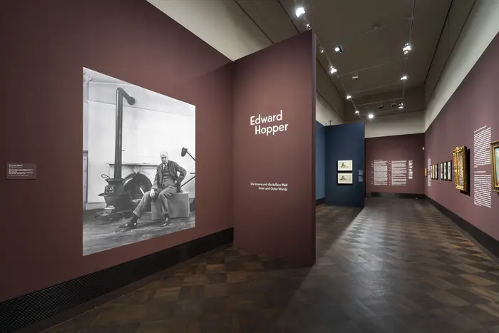 Eine Ausstellungsansicht für die Sonderschau "Edward Hooper"